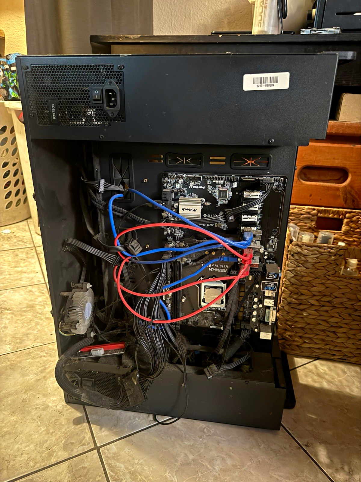 Asrock Mining Rig w/4 GPUs & Intel CPU  — GTX 1660 6GB, 2x1060, 1050, 750w PSU