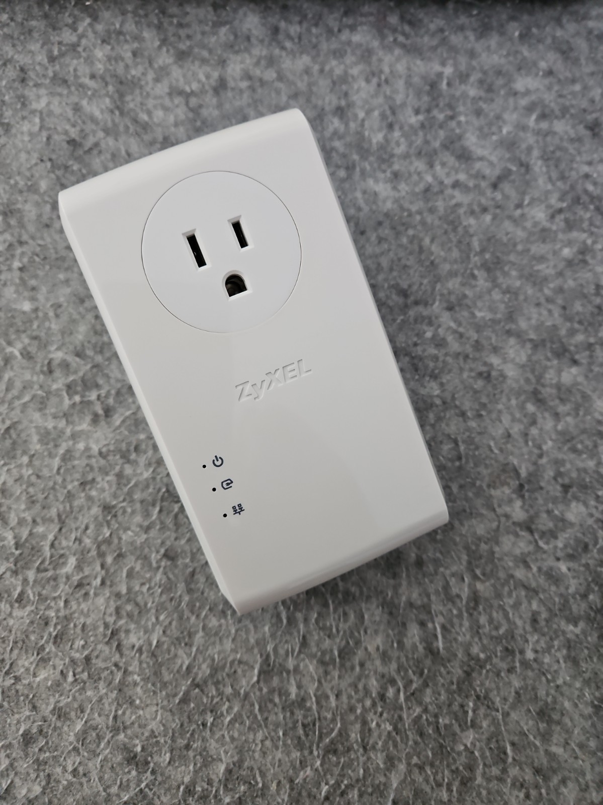 Zyxel PLA5456 Powerline Adapter 1800 MBPS Homeplug AV2 Passthru 2-Port