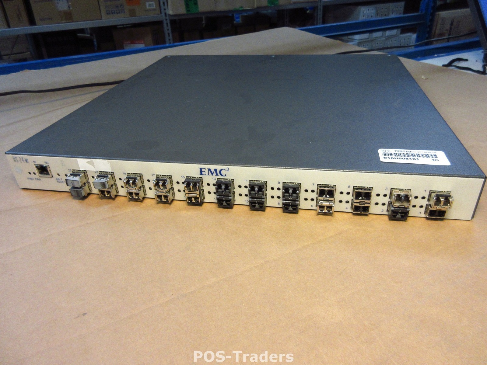 EMC Connectrix DS-24M2 8-Port Fibre Channel Switch 118032296 INCL 24X SFP'S