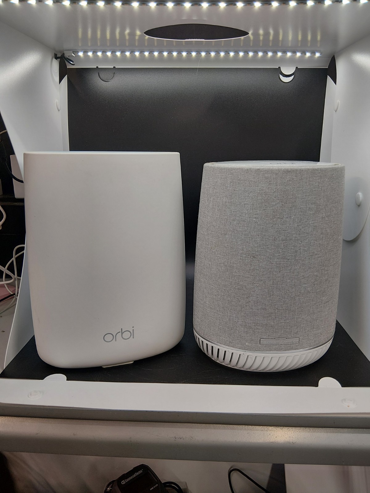 NETGEAR - Orbi Voice -RBS40V Speaker/WiFi System/Router/Extender -Built-in Alexa