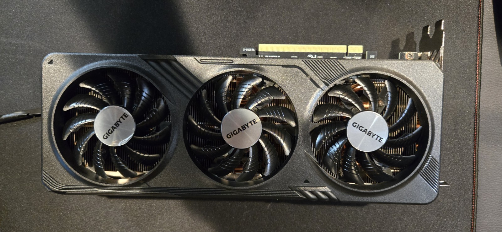 GIGABYTE Gaming OC Radeon RX 7600 XT 16GB - Graphics Card - Excellent Condition