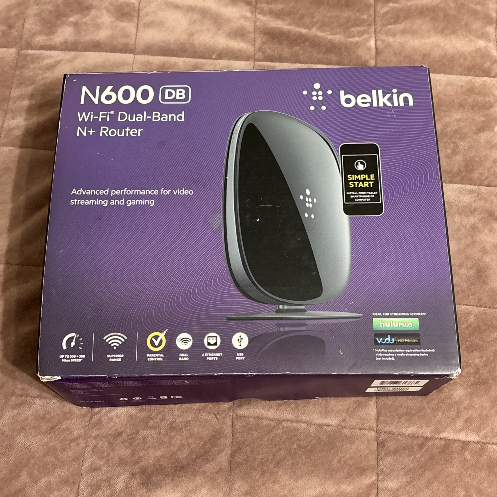 Belkin N600 300 Mbps 4-Port 10/100 Wireless N Router (F9K1102) Open Box