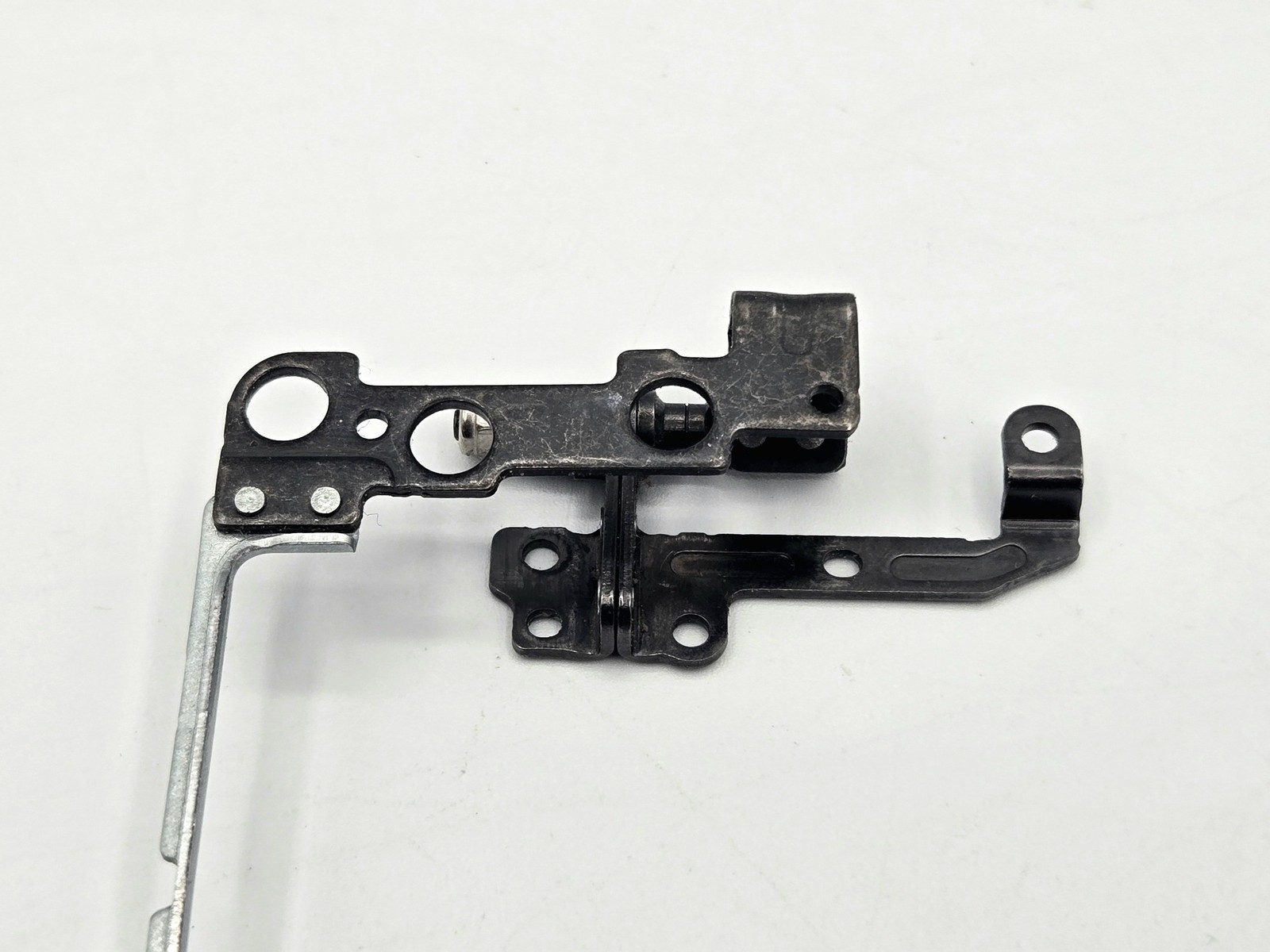 HP Pavilion Laptop 15-CU1001xx L+R hinges L24916-001