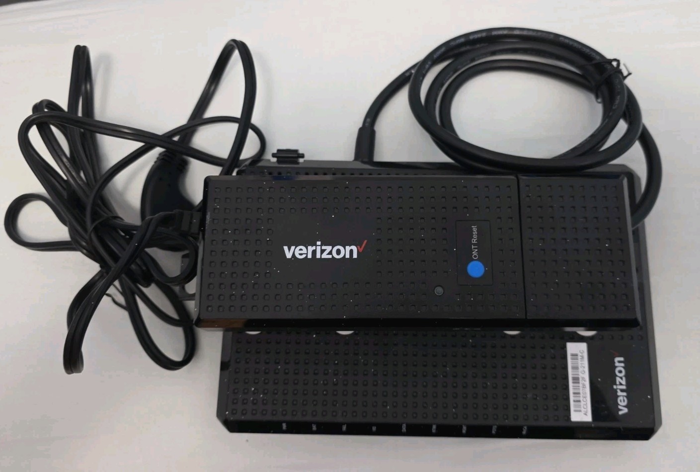 Verizon FIOS Optical Network Terminal G-211M-C Modem & Power Supply