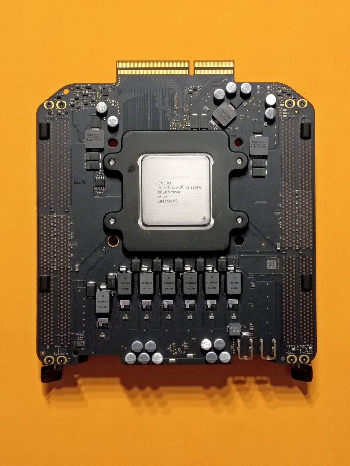 Mac Pro A1481 (Late-2013) CPU Riser Card + 3.7GHz Proc. | 820-5494-A | Tested ✅✅