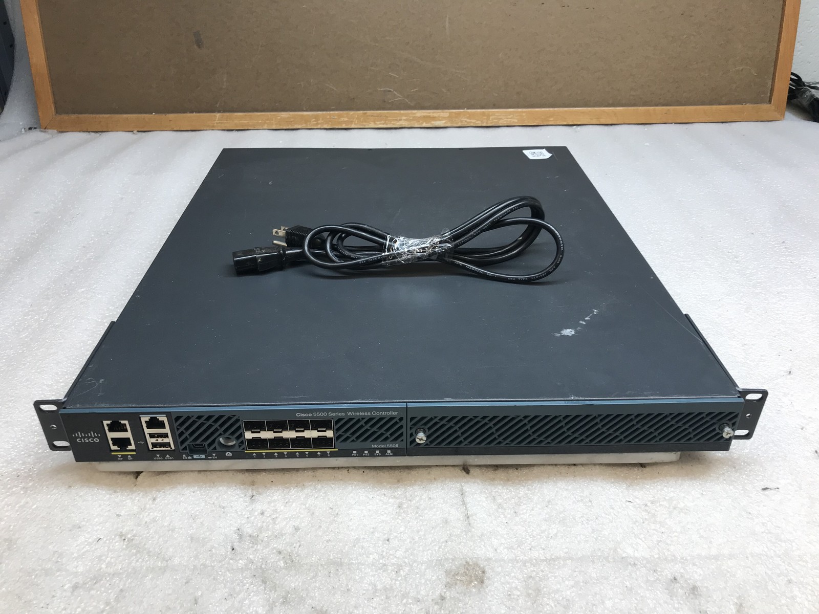 Cisco 5500 Series 5508 Wireless LAN Controller AIR-CT5508-K9 - Tested