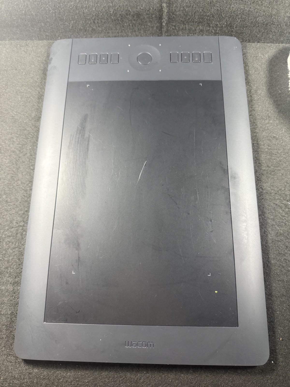 Wacom Intuos Pro Medium Digital Graphic Drawing Tablet - Black
