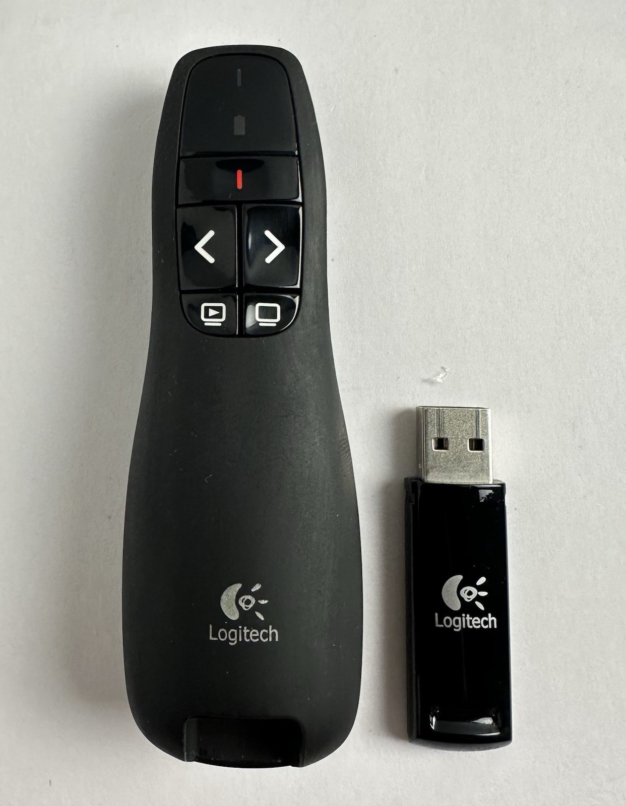 Logitech R400 Wireless Presenter, Handheld Remote Control,  W/ USB Dongle