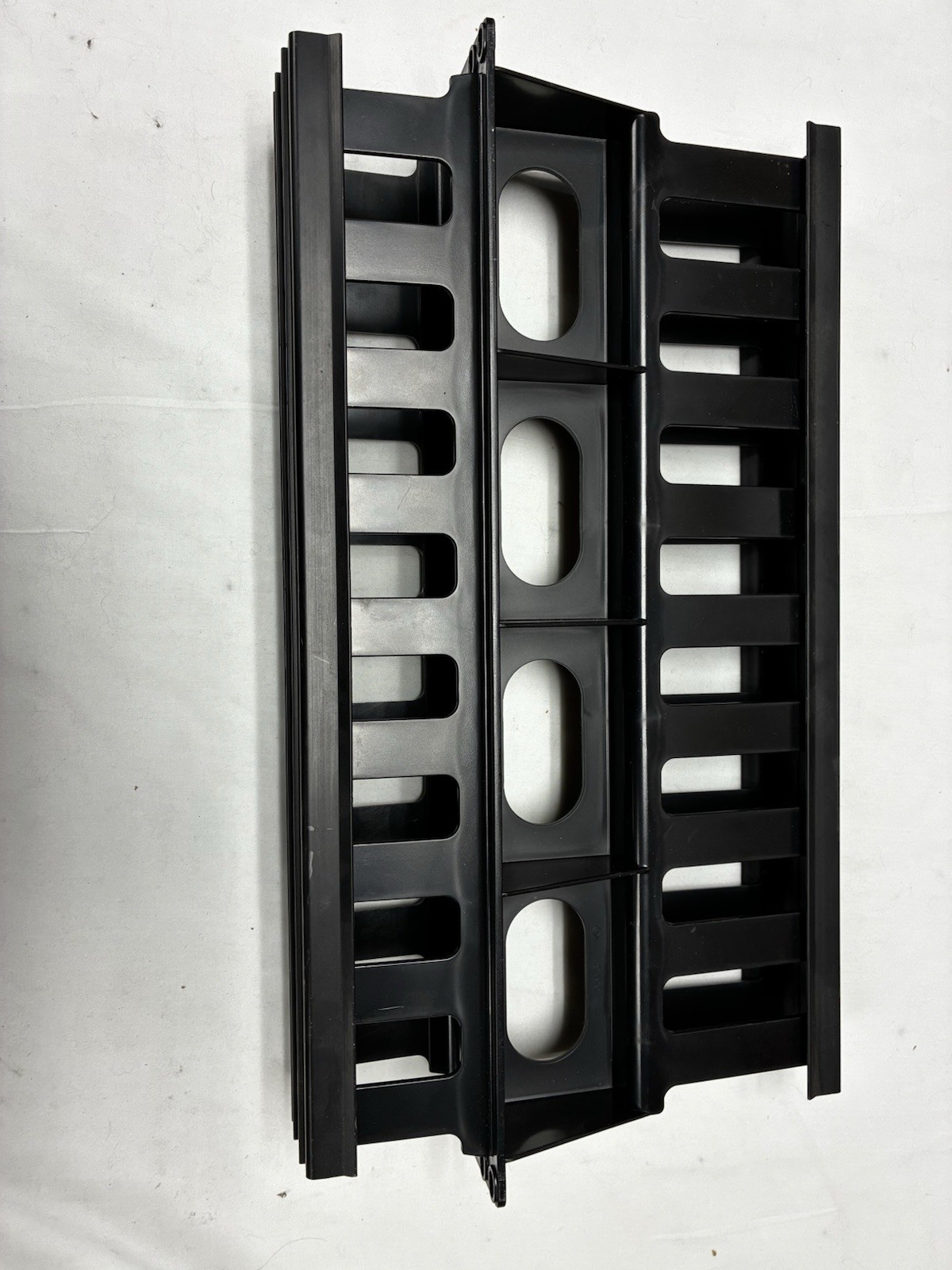 Leviton 492RU-HFR SAN 200 Horizontal Rack Cable Manager 19” Black