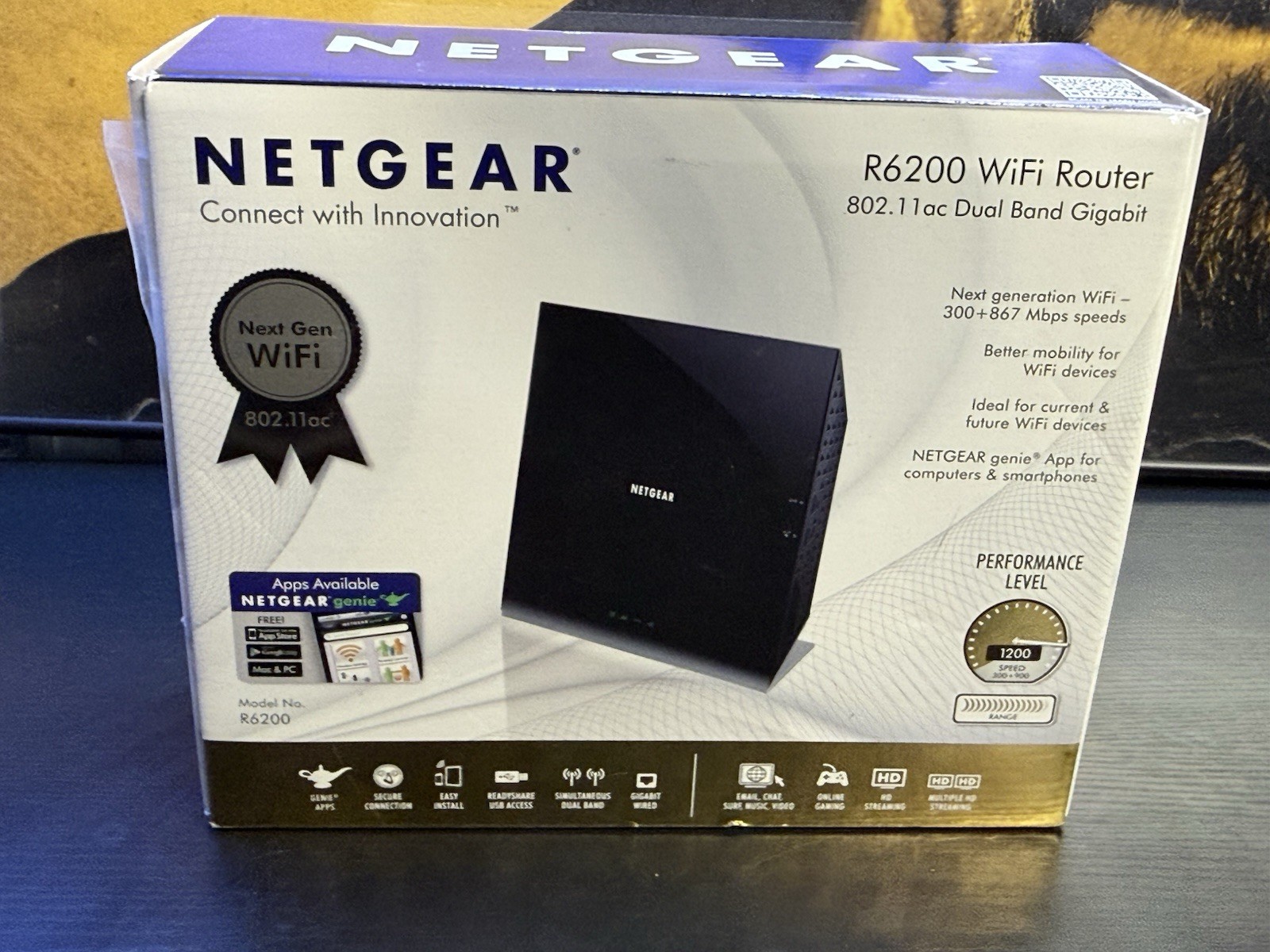 NETGEAR R6200 AC1200 Dual Band Gigabit WiFi Wireless Router w/ Box Tested 