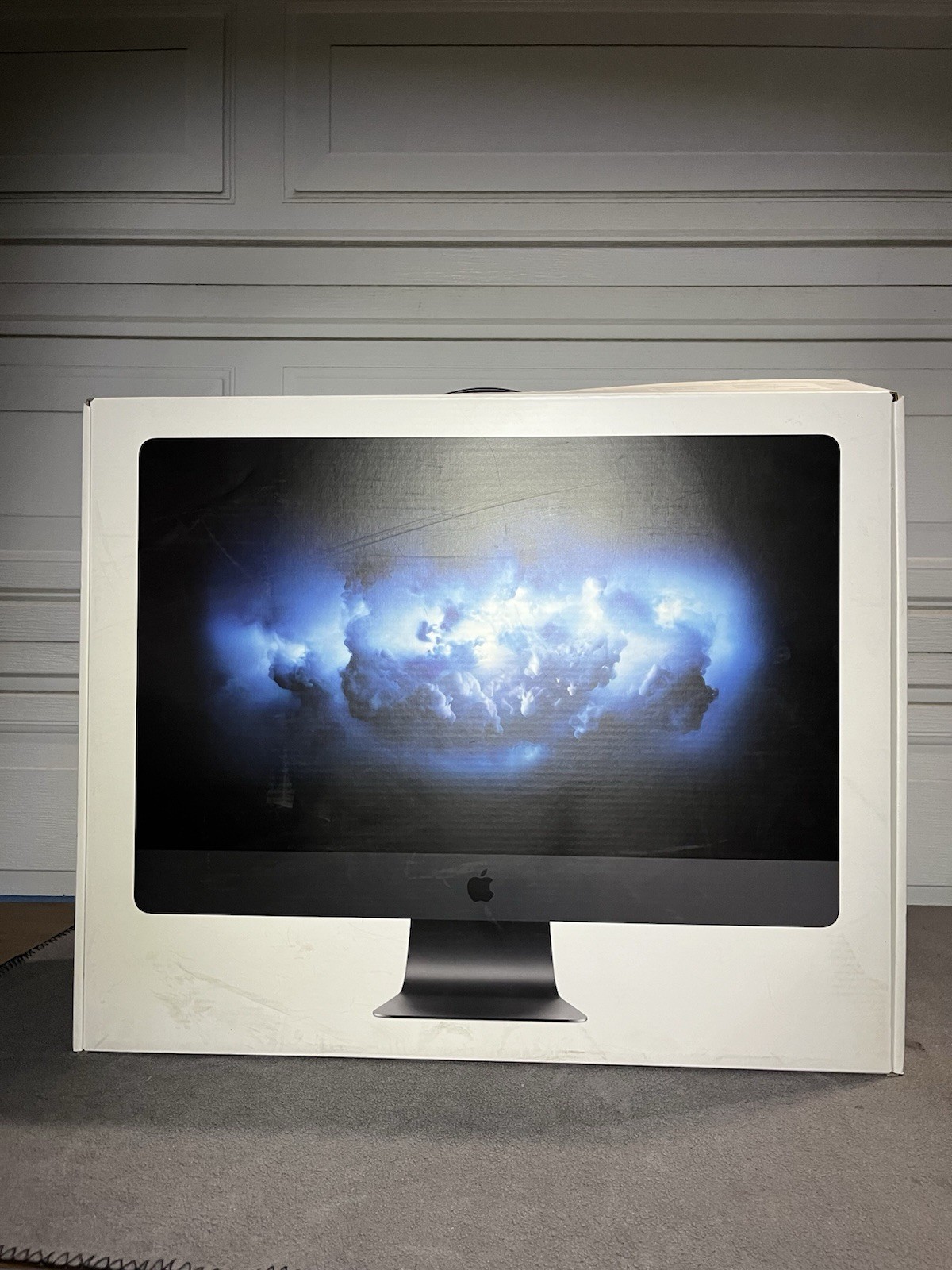 BOX ONLY Apple iMac Pro 27-Inch Original Retail Box Only A1862 MQ2Y2LL/A 2017