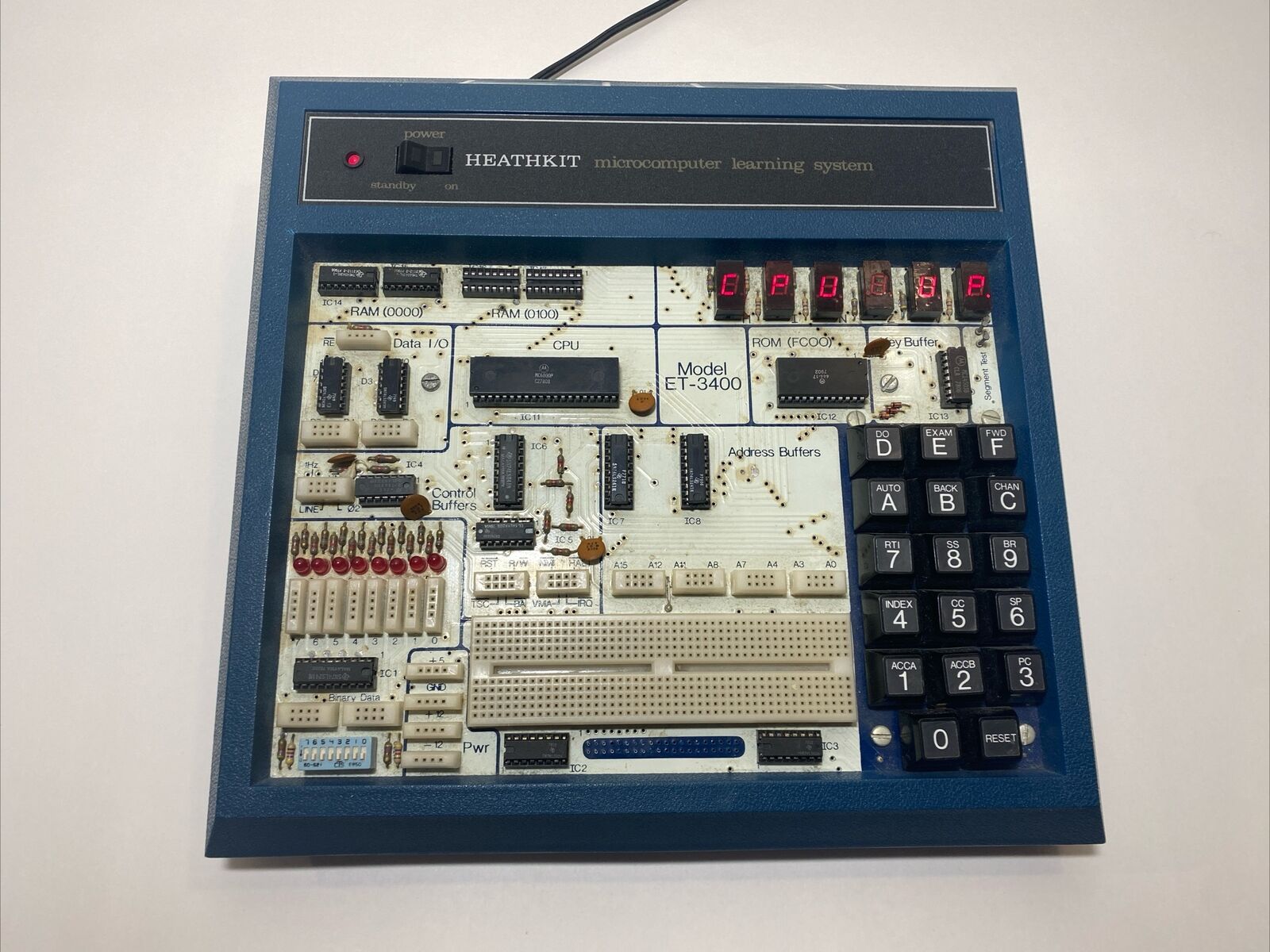 Experience the Legacy: Vintage Heathkit ET-3400 Microcomputer Learning System