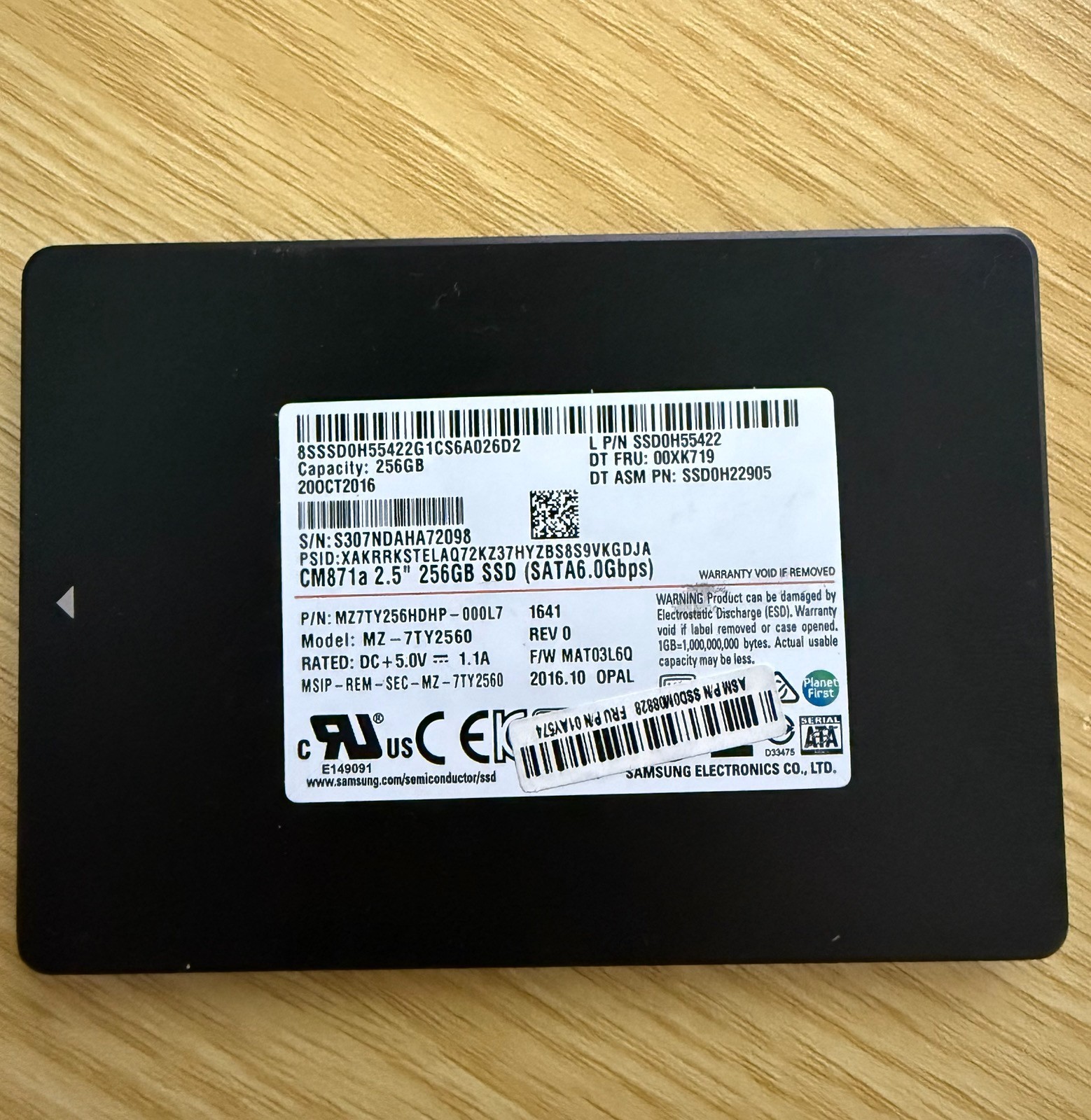 Samsung 256GB CM871a 2.5" SSD Solid State Drive MZ7TY256HDHP-000L7 MZ-7TY2560