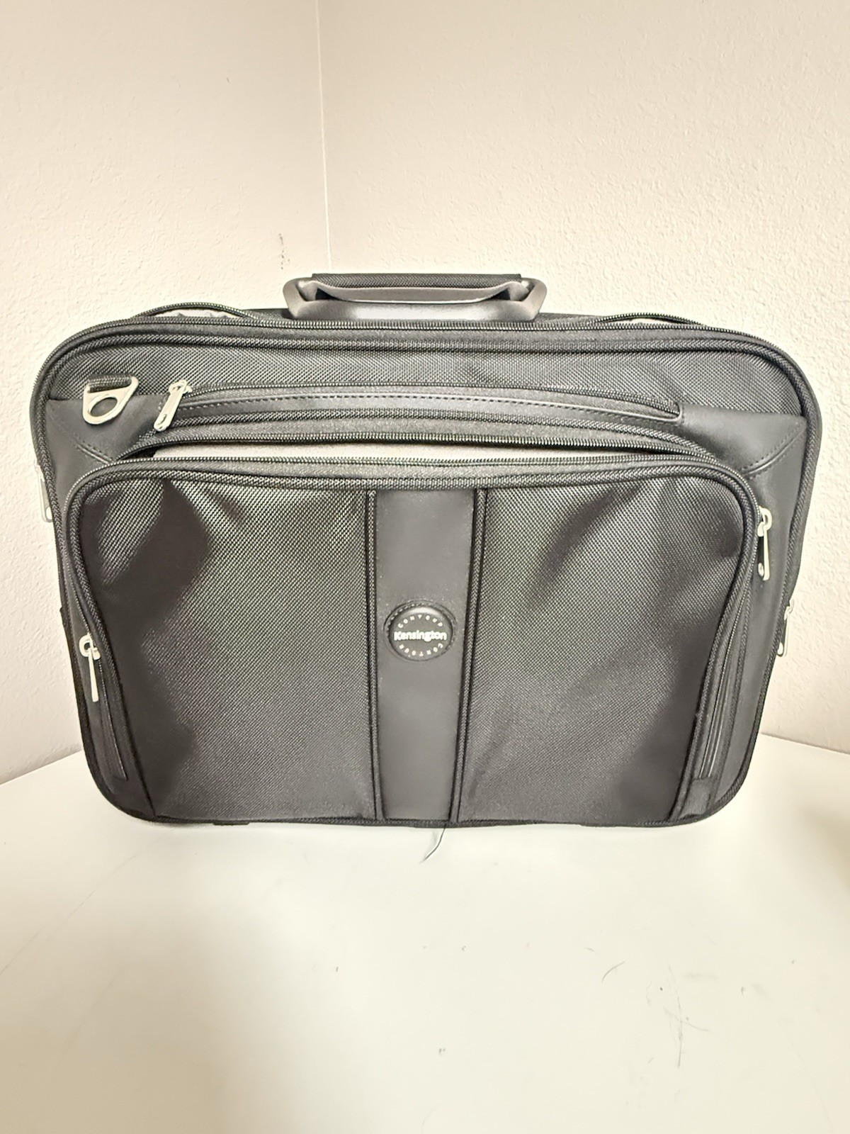Kensington Contour Roller Rolling Laptop Bag  Case 17 Inch K62348A