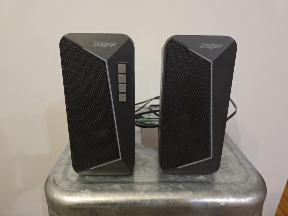 Soulion R40 RGB Speakers for Laptop/Desktop USB Powered 3.5 Aux/ Bluetooth 5.3