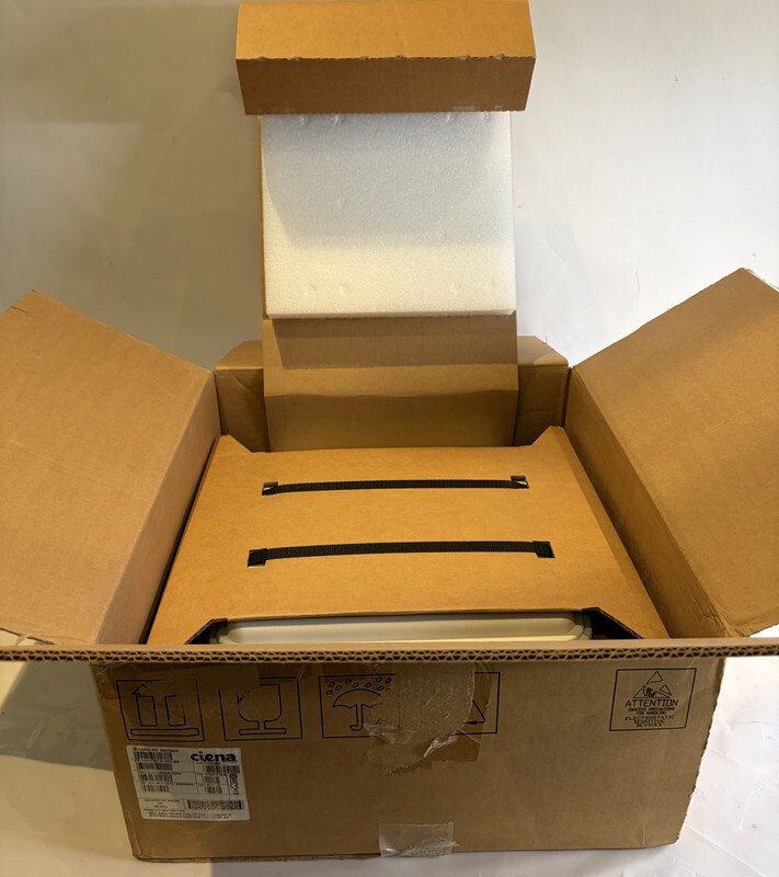 CIENA 120-3931-900 M987EB2C SERVICE DELIVERY SWITCH WEATHERPROOF ENCLOSURE