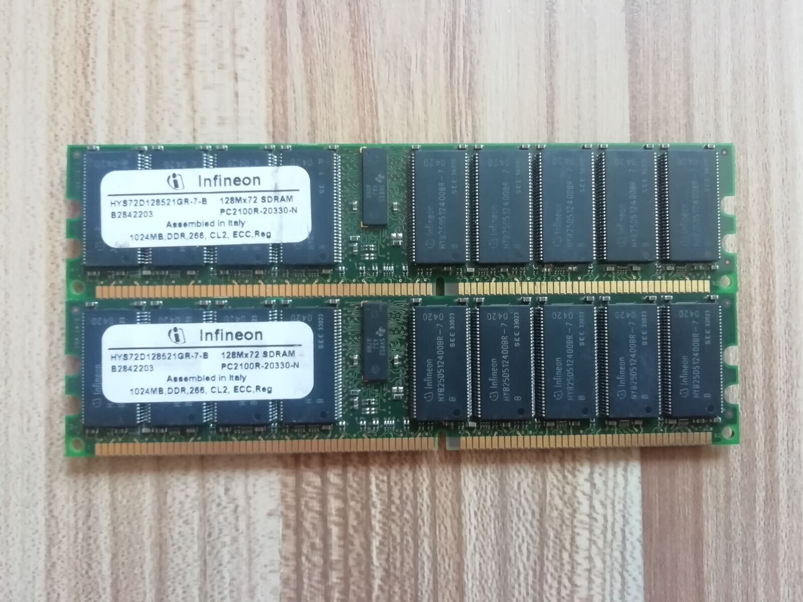 Lot of 2 x 1GB 2GB PC-2100R DDR-266 CL2  ECC Infineon Server Memory RAM 184pin
