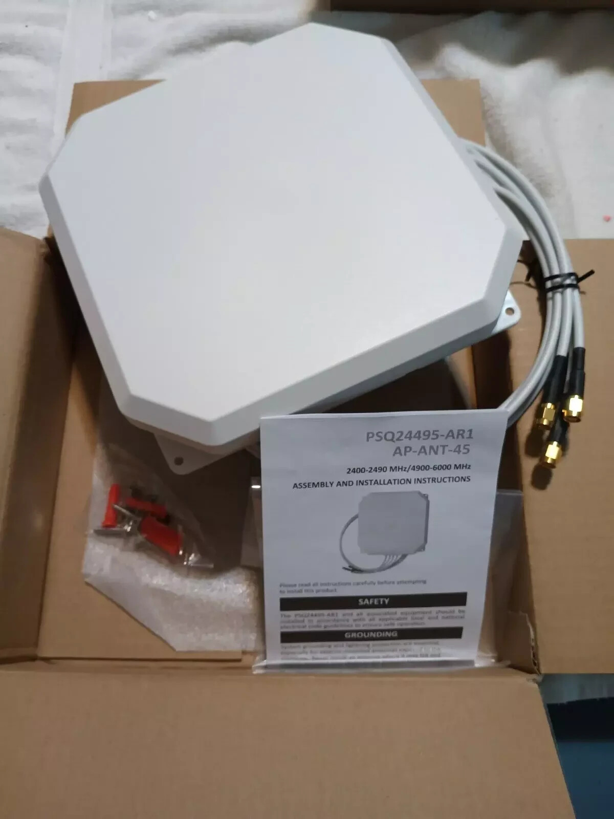 Ap-Ant-45 2.4/5G 5Dbi 4X4 Panel  New
