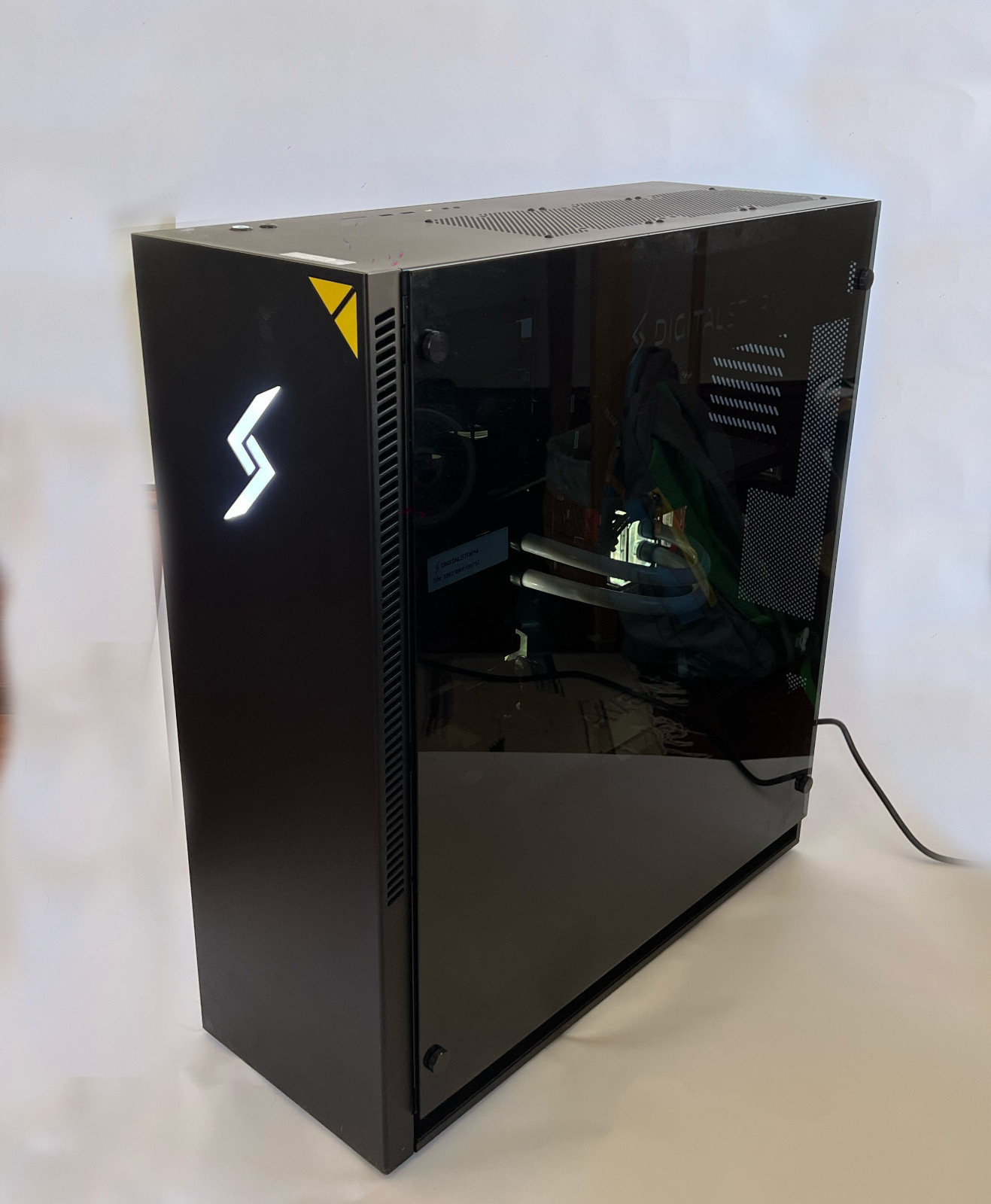 DIGITAL STORM AVENTUM PRO Dead silent, screaming fast, under warranty, studio PC