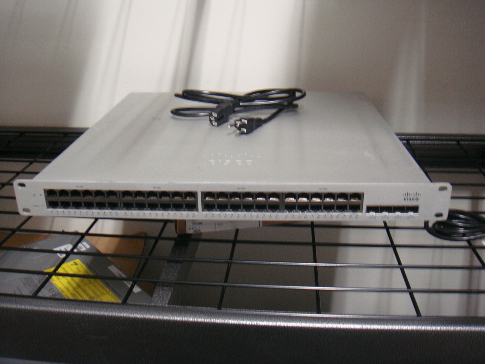 Cisco Meraki MS320-48-HW Cloud-Managed L3 48P Gigabit Switch