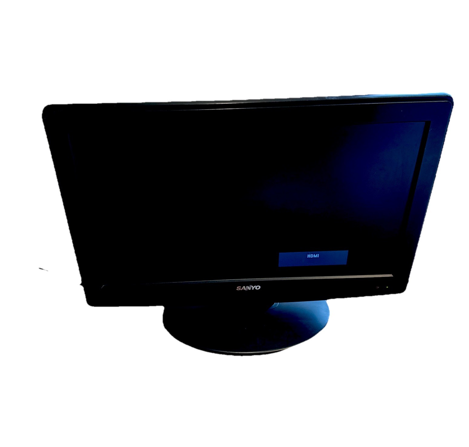 Sanyo DP19649 is an 18.5-inch, 720p HD LCD Vintage gaming LCD TV Works No Remote
