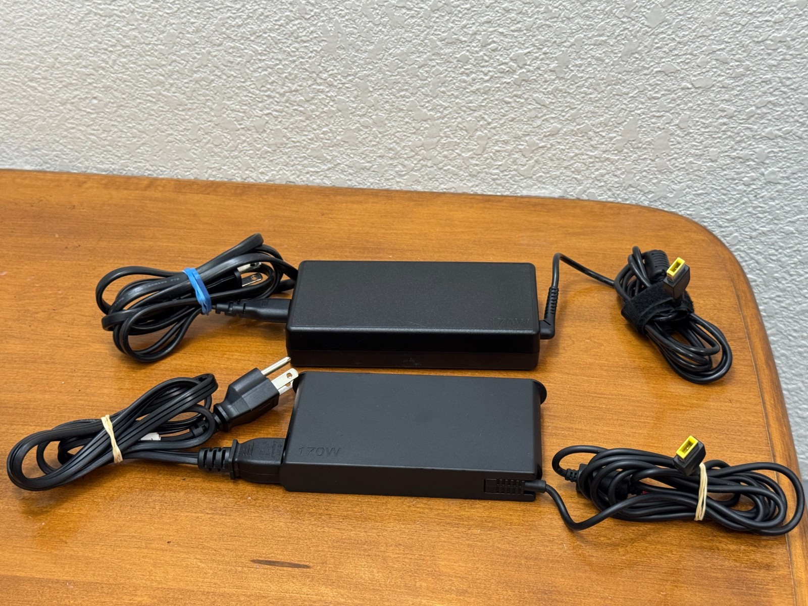 Lot of 2 ~ Lenovo 170W AC Power Adapter  ADL170SCC3A /ADL170NLC2A [20V 8.5A]