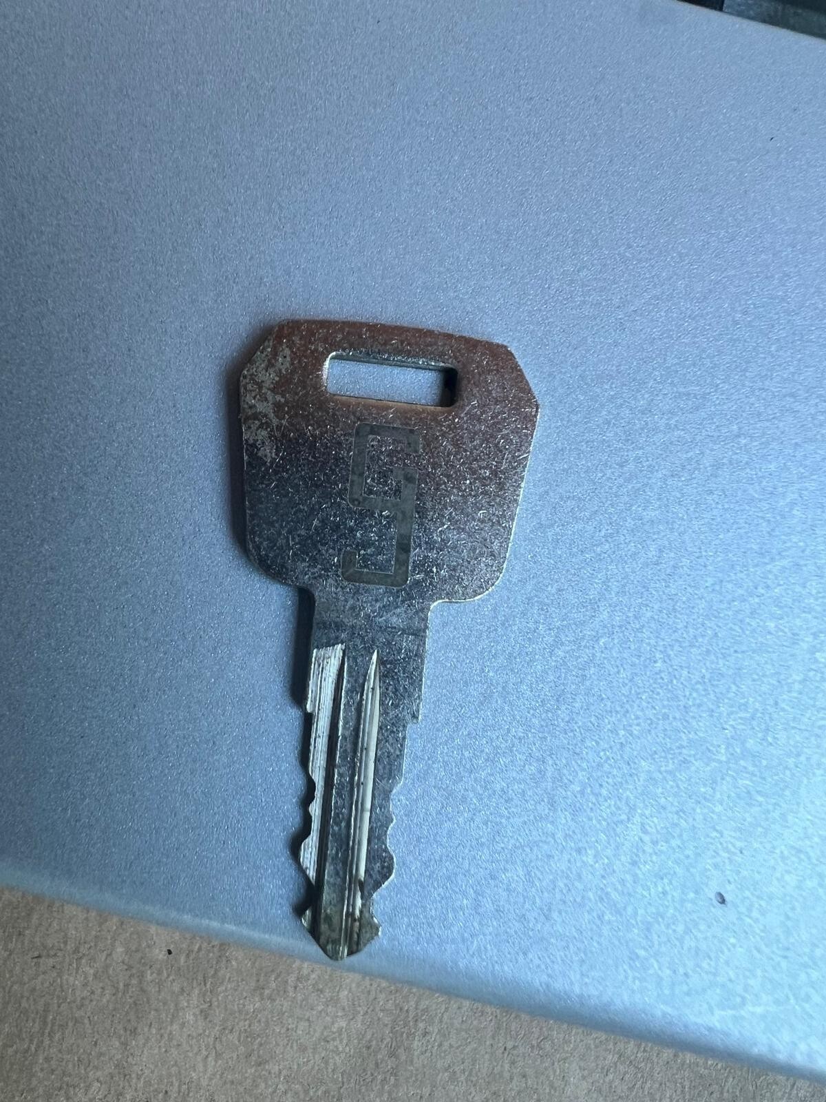 Key to Lock Unlock Gamber-Johnson 7160-0250 NotePad V Universal Computer Cradle