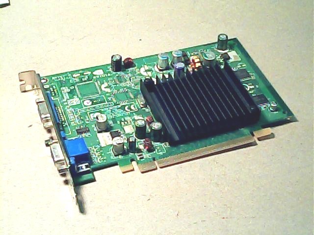 IBM NVidia GeForce 6200 SERIES DUAL PORT VGA PCIe 64MB CARD 39J6213