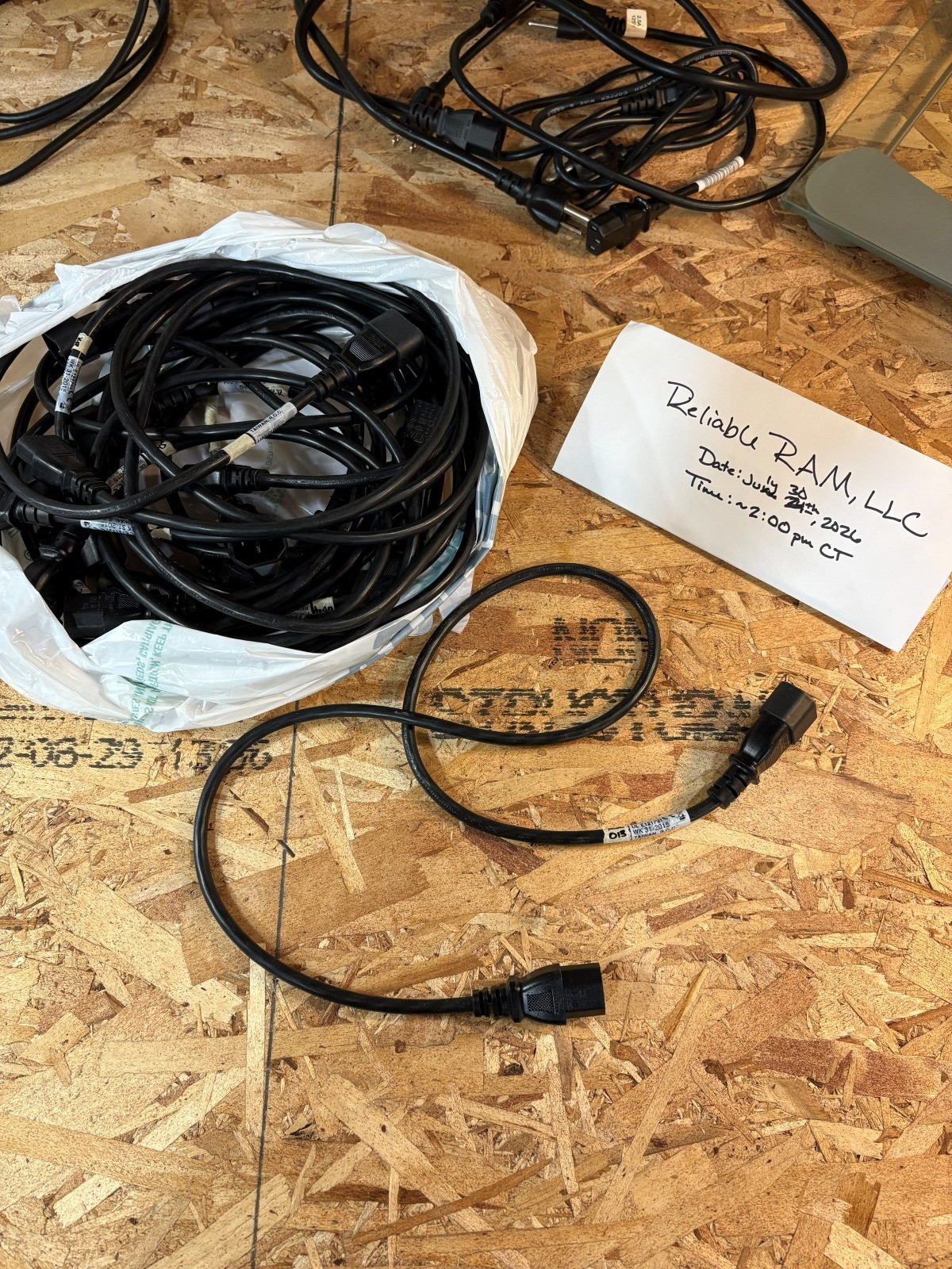 Lot of 5 IEC C14 to C13 Power Cords 3ft Server PC Monitor Cable 18AWG SVT