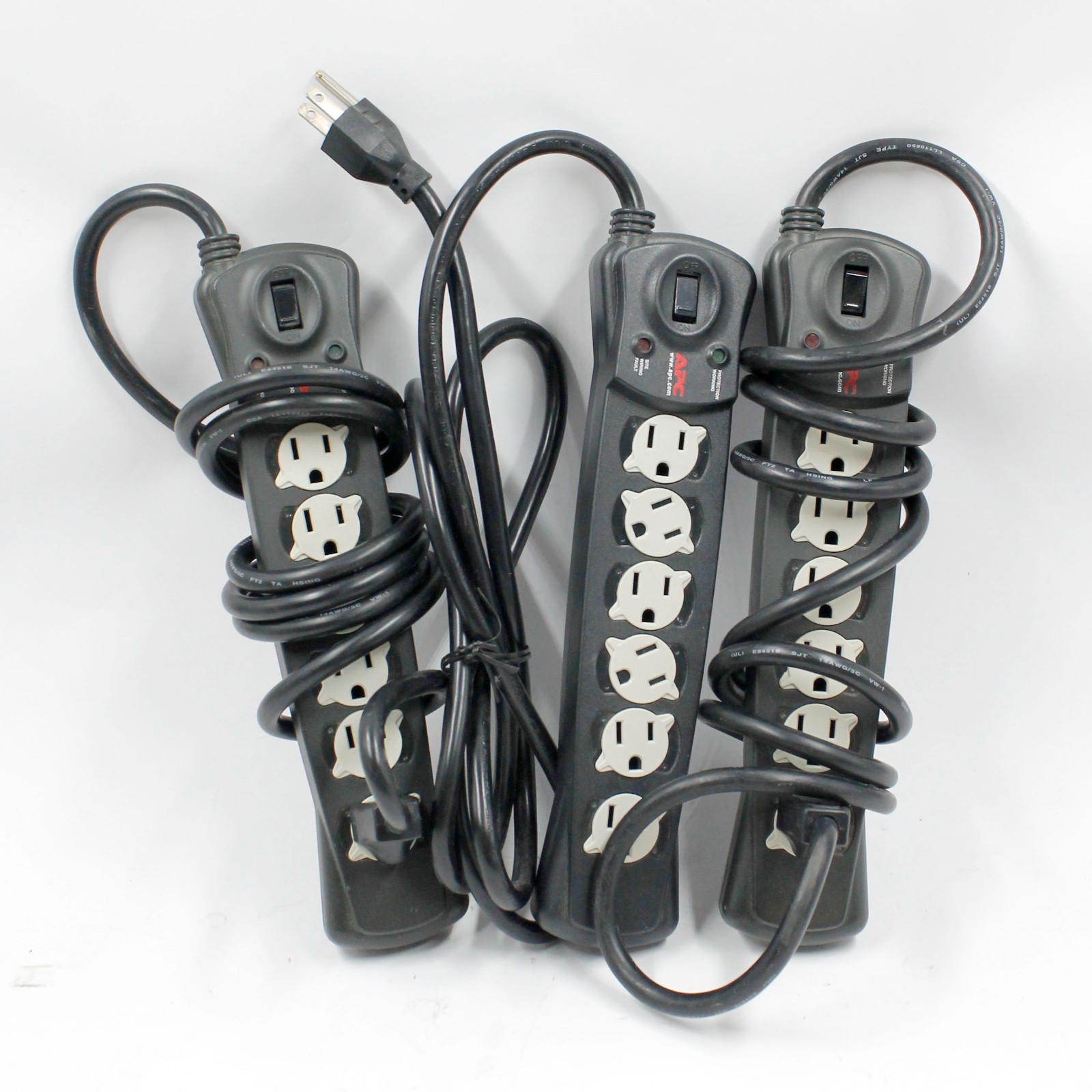 [3PACK] APC P6B Essential SurgeArrest 6-Outlet Surge Protector Power Strip