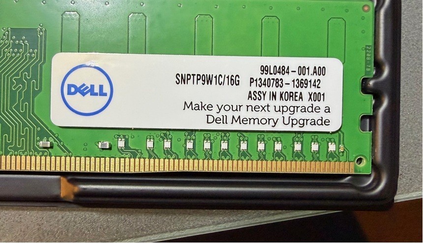 Dell Memory SNPTP9W1C/16G AA101753 16GB 2Rx8 DDR4 UDIMM 2666MHz RAM