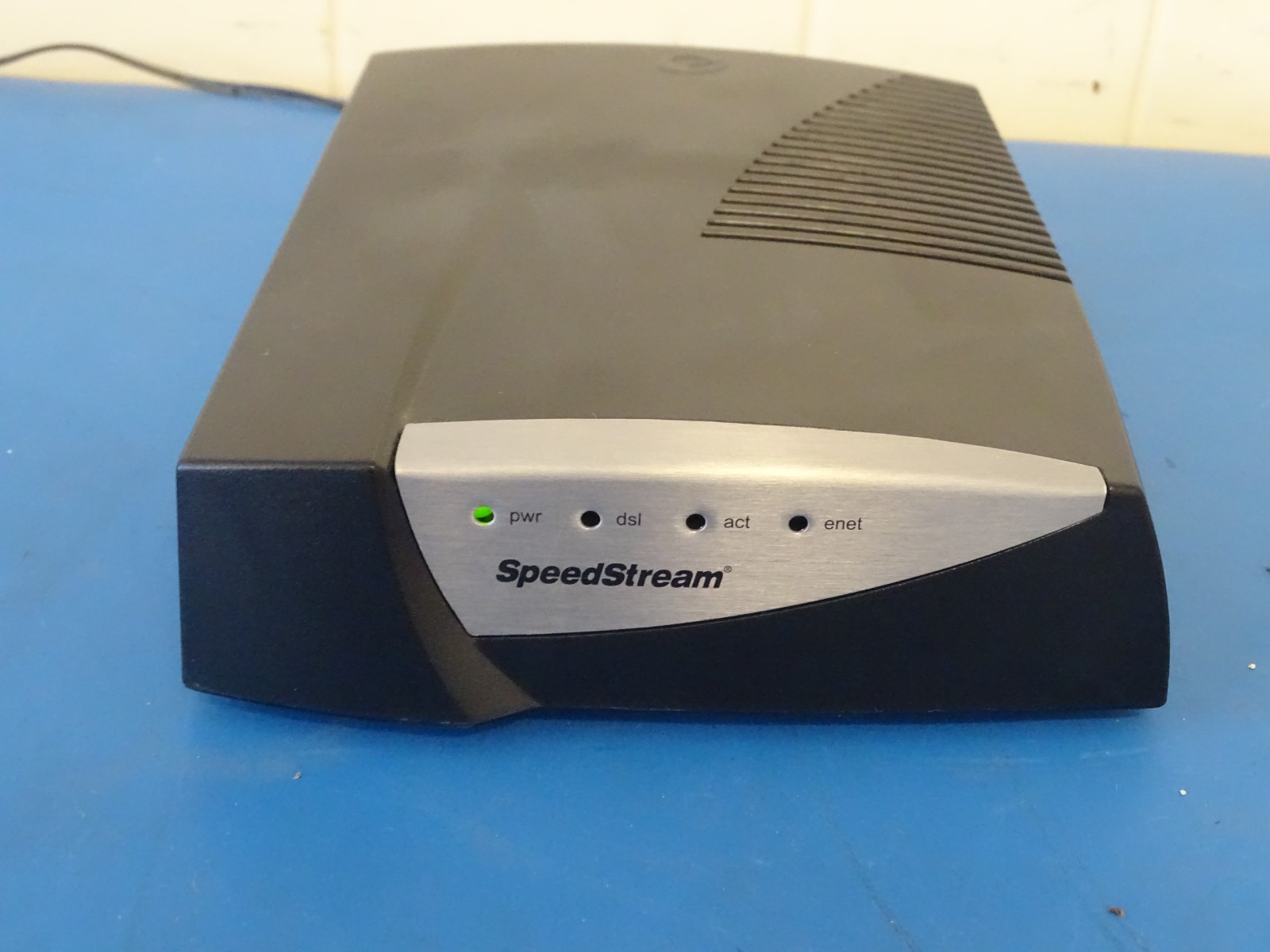 Efficient Networks SpeedStream 5360 Ethernet ADSL Modem P/N 060-5360-002