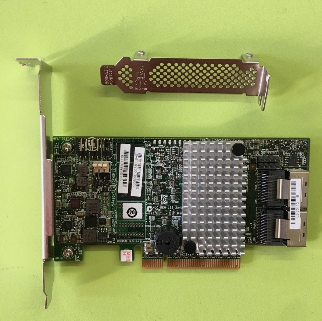 LSI MegaRAID 9272-8i 6Gbps SATA SAS RAID Card PCIe 8-Port 512MB Cache