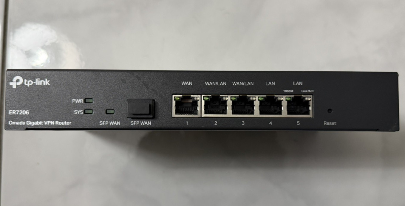 TP-Link ER7206 Multi-WAN Professional Wired Gigabit VPN Router