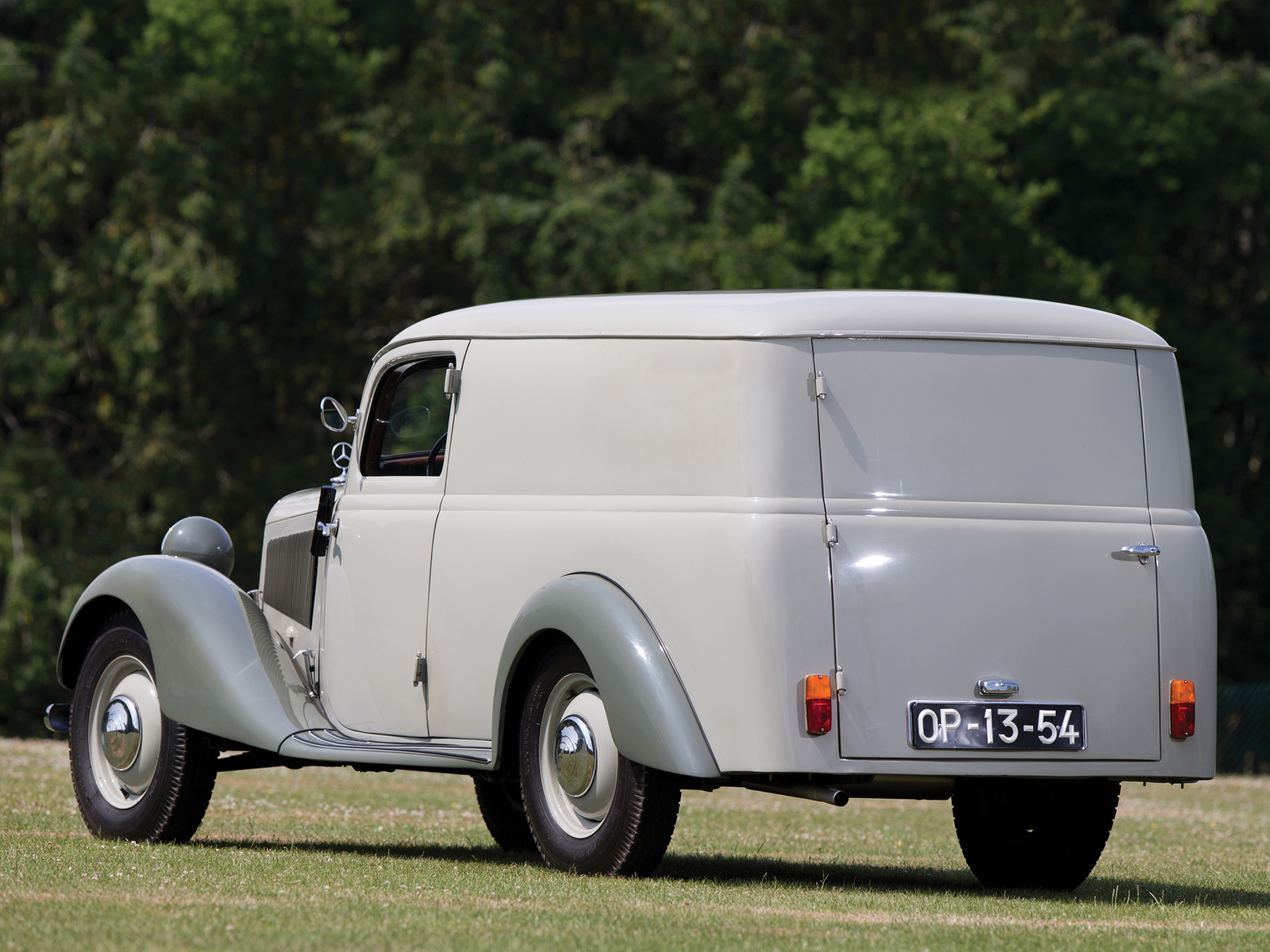 Cars 1952 mercedes benz 170 va box type delivery w136vi Desk Mat Stitched
