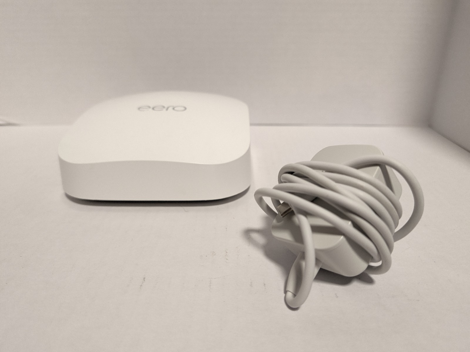 Frontier EERO Pro 6E AXE5400 Tri-Band Wi-Fi 6E Router - UA - ✅ TESTED ✅