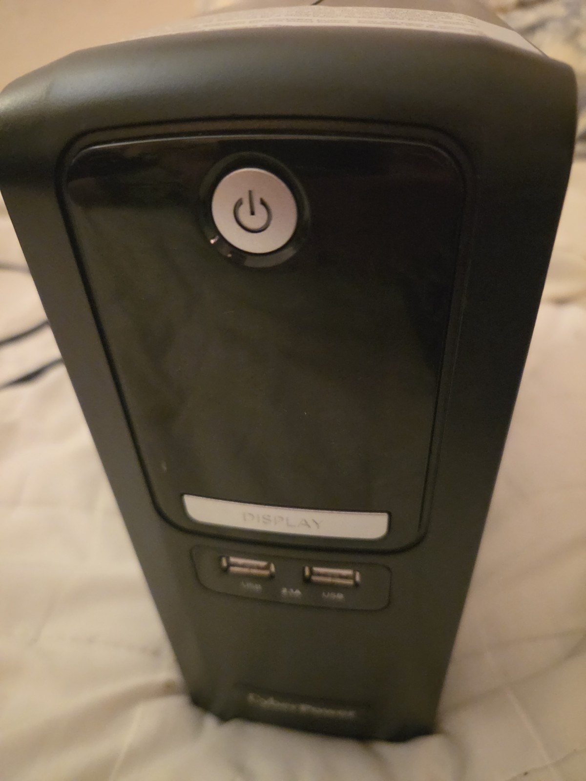 CyberPower CST135ALU 1350VA/810W UPS Battery Backup & Surge Protector - NO...