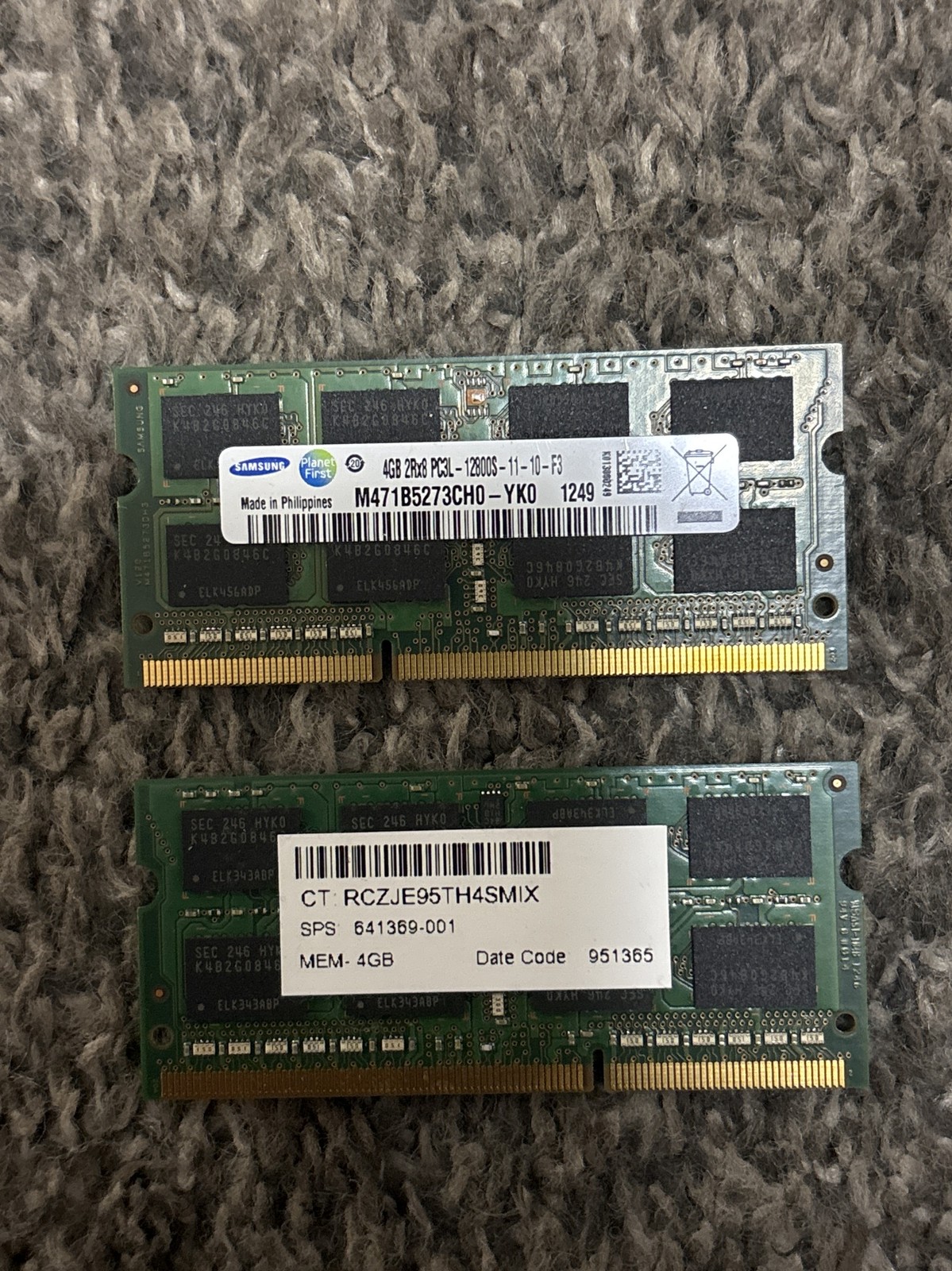 Samsung 8GB 2x4GB DDR3L-1600 PC3L-12800S SODIMM M471B5273CH0-YK0 HP 641369-001