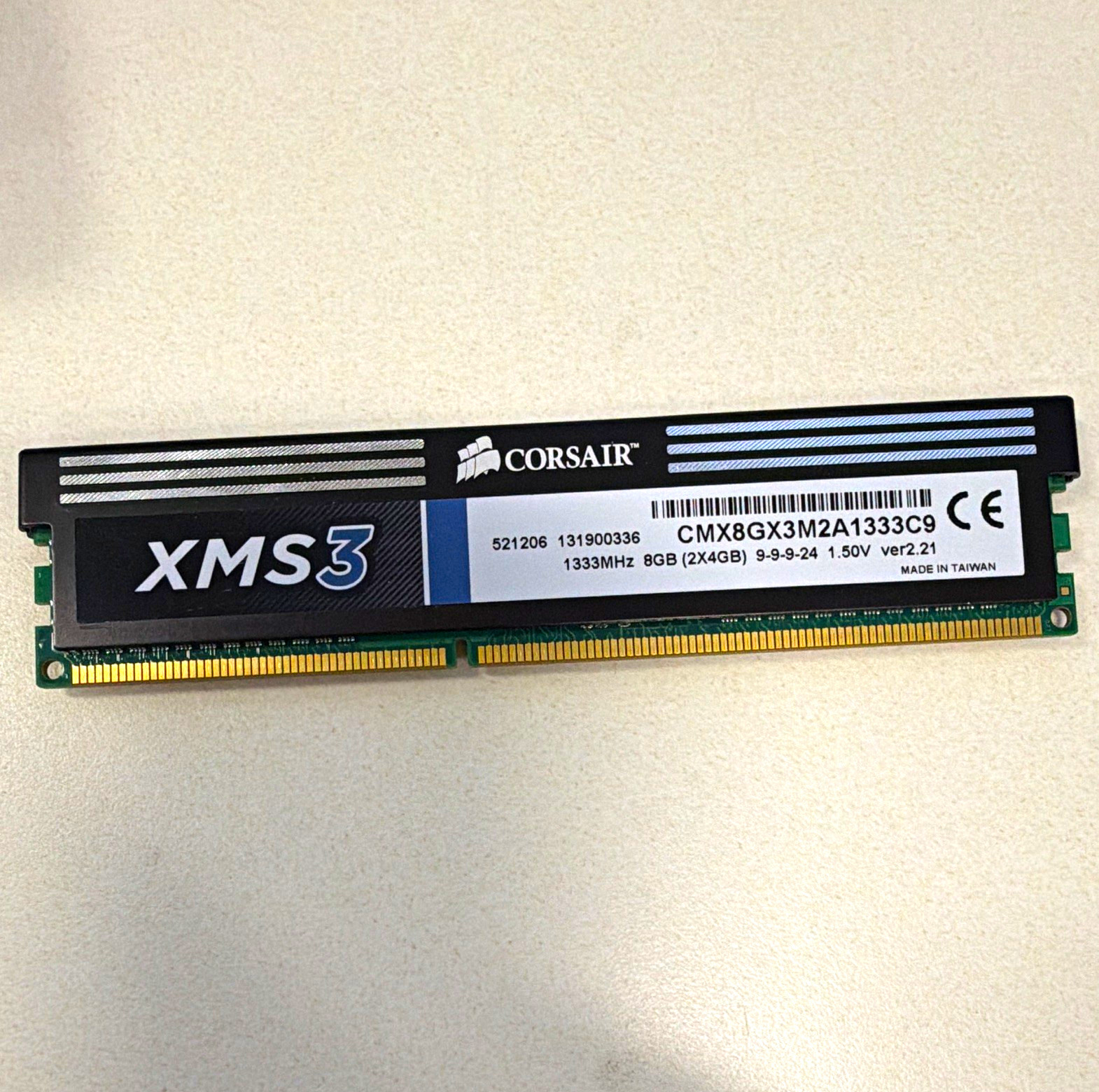 Corsair XMS3 8GB (2x4GB) DDR3 DIMM PC3-10600 240-Pin CMX8GX3M2A1333C9