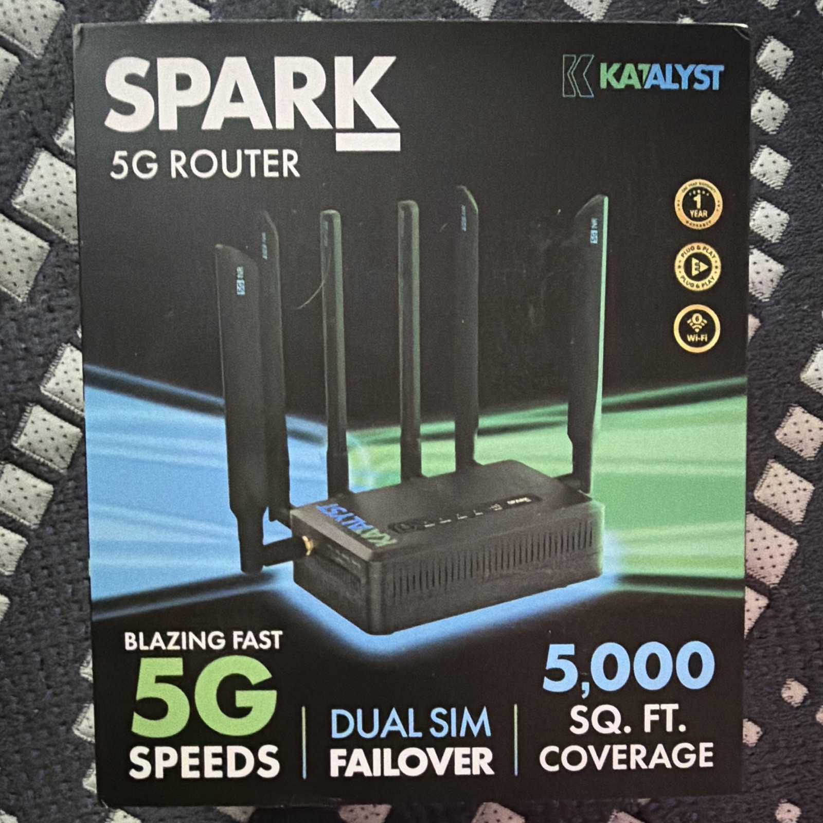 Katalyst Spark 5G Router Dual SIM Failover Built-In Battery 2400Mbps Wi-Fi Black