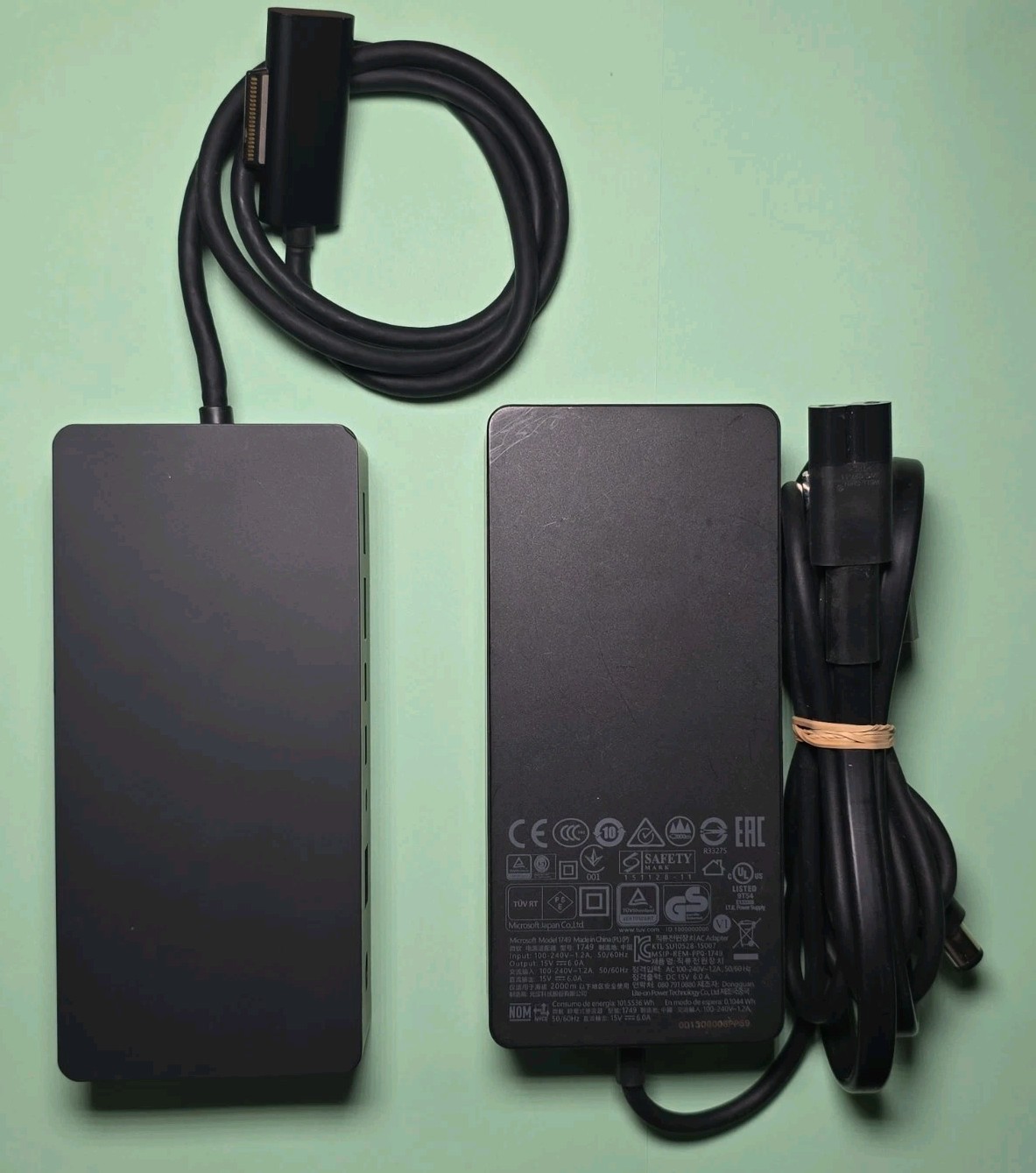 Genuine Microsoft Surface pro 3,4,5,6,7,8 Docking Station 1661 With OEM 199W PS