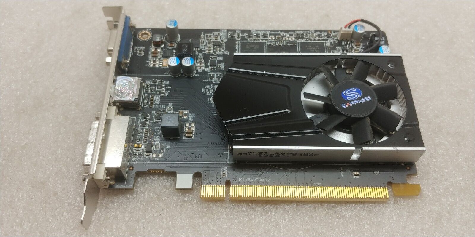 Sapphire Radeon R7 240 2GB DDR3 HDMI/DVI-D/VGA Boost PCI-Express Graphics Card