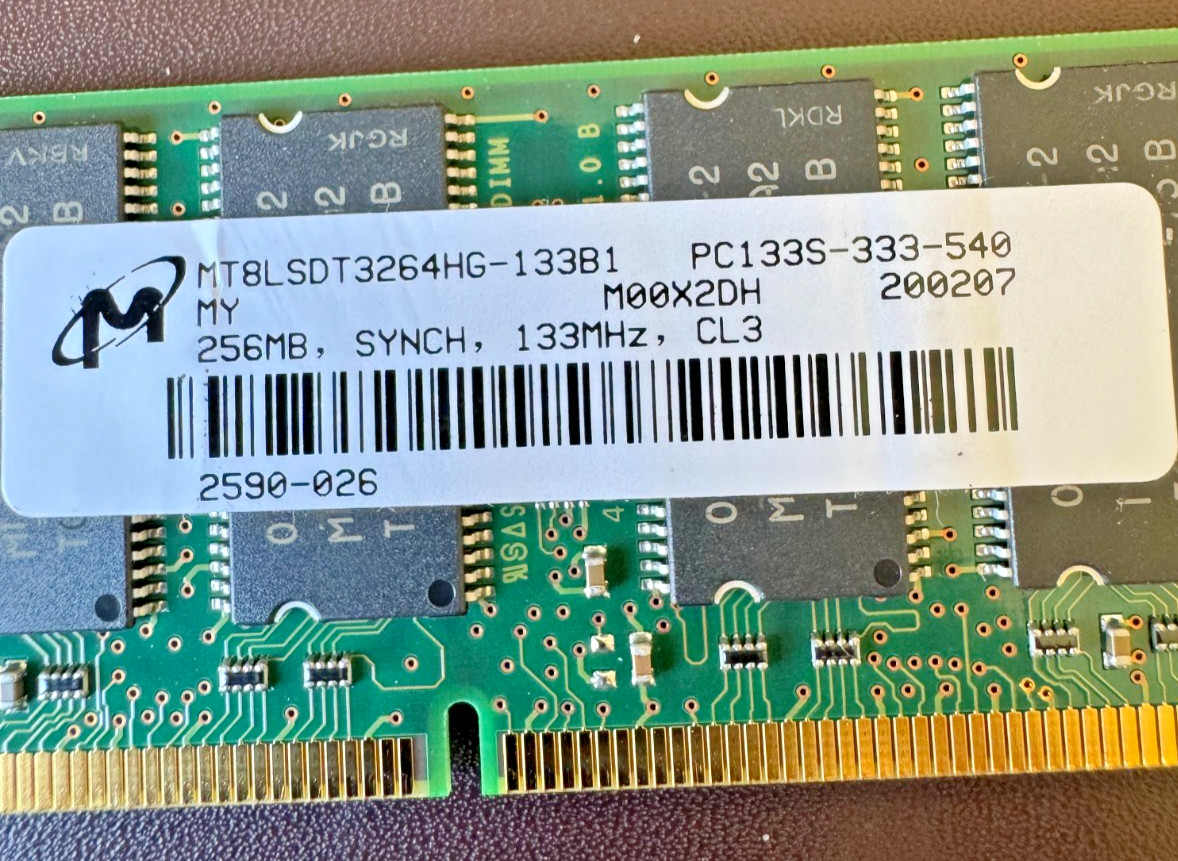 MICRON MT8LSDT3264HG-133B1 MEMORY MODULE, 256MB, 133MHz