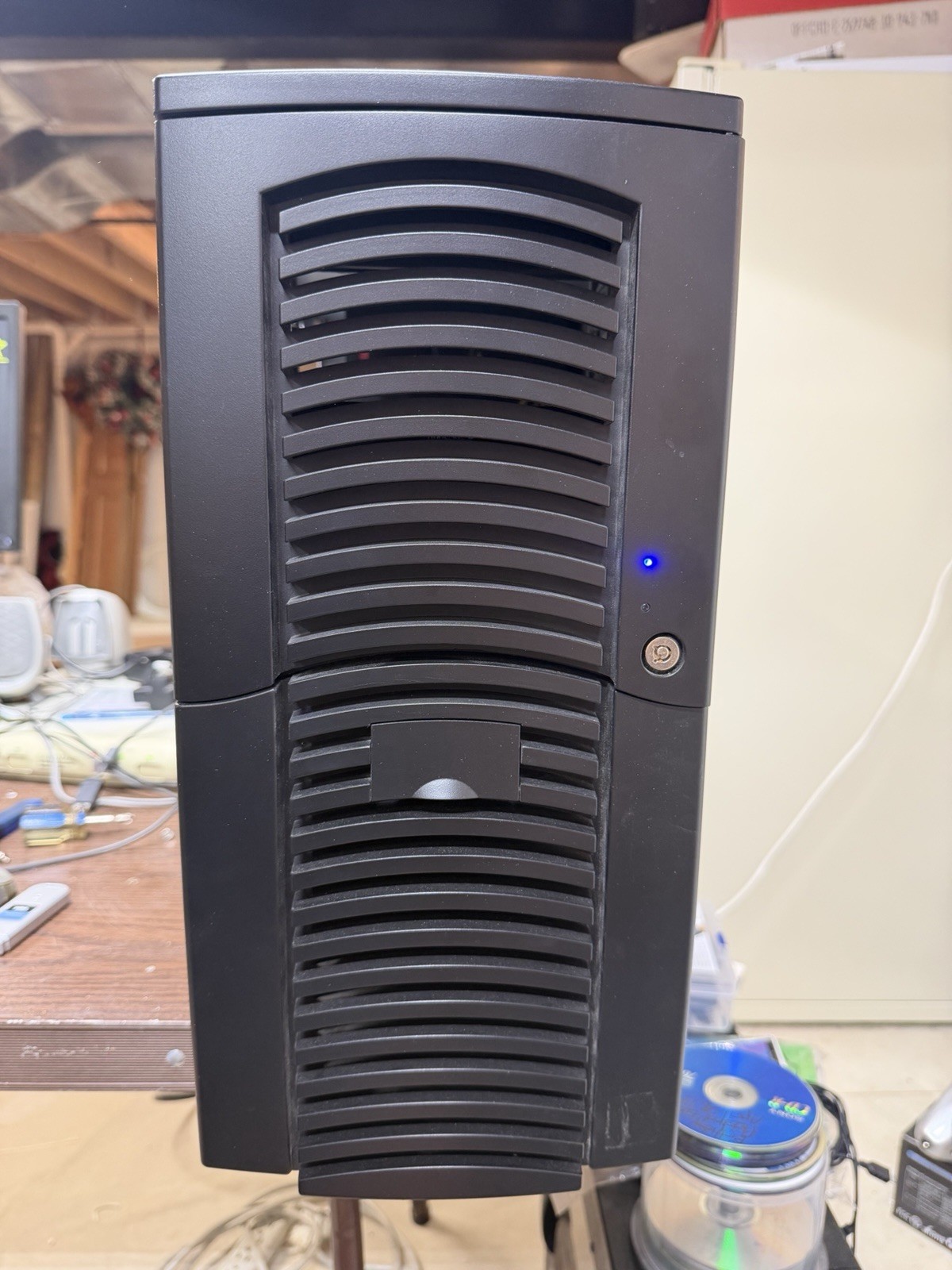Chieftec Dragon ATX Case W/guts - Antec Lookalike Vintage Retro Sleeper PC Case