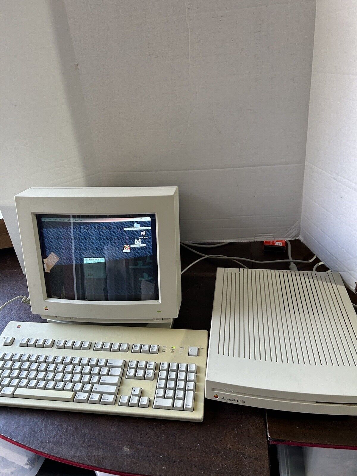 APPLE MACINTOSH LC III WITH Macintosh Color Display M1254-TESTED