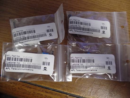 LOT OF 4 AFL TELECOMMUNICATIONS C184395 SC SM FI CONN 0.9MM BOT NEW