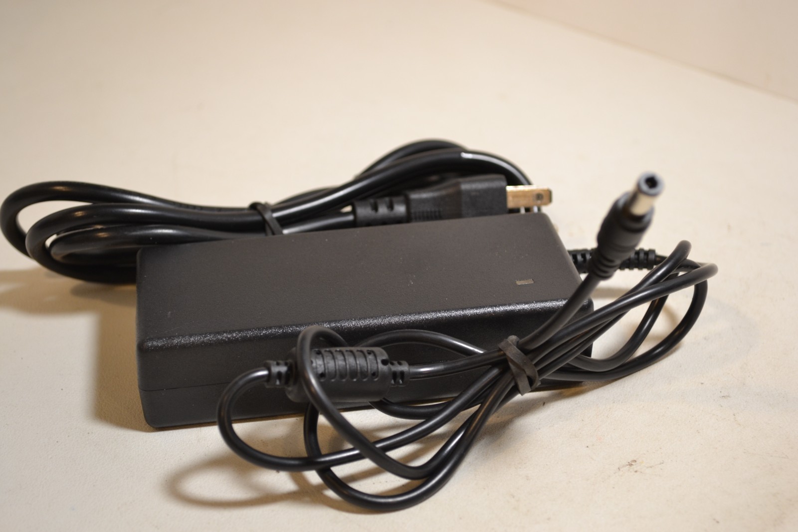 GENUINE Zebra AC Adapter Model: FSP060-RPBA PN: P1028888