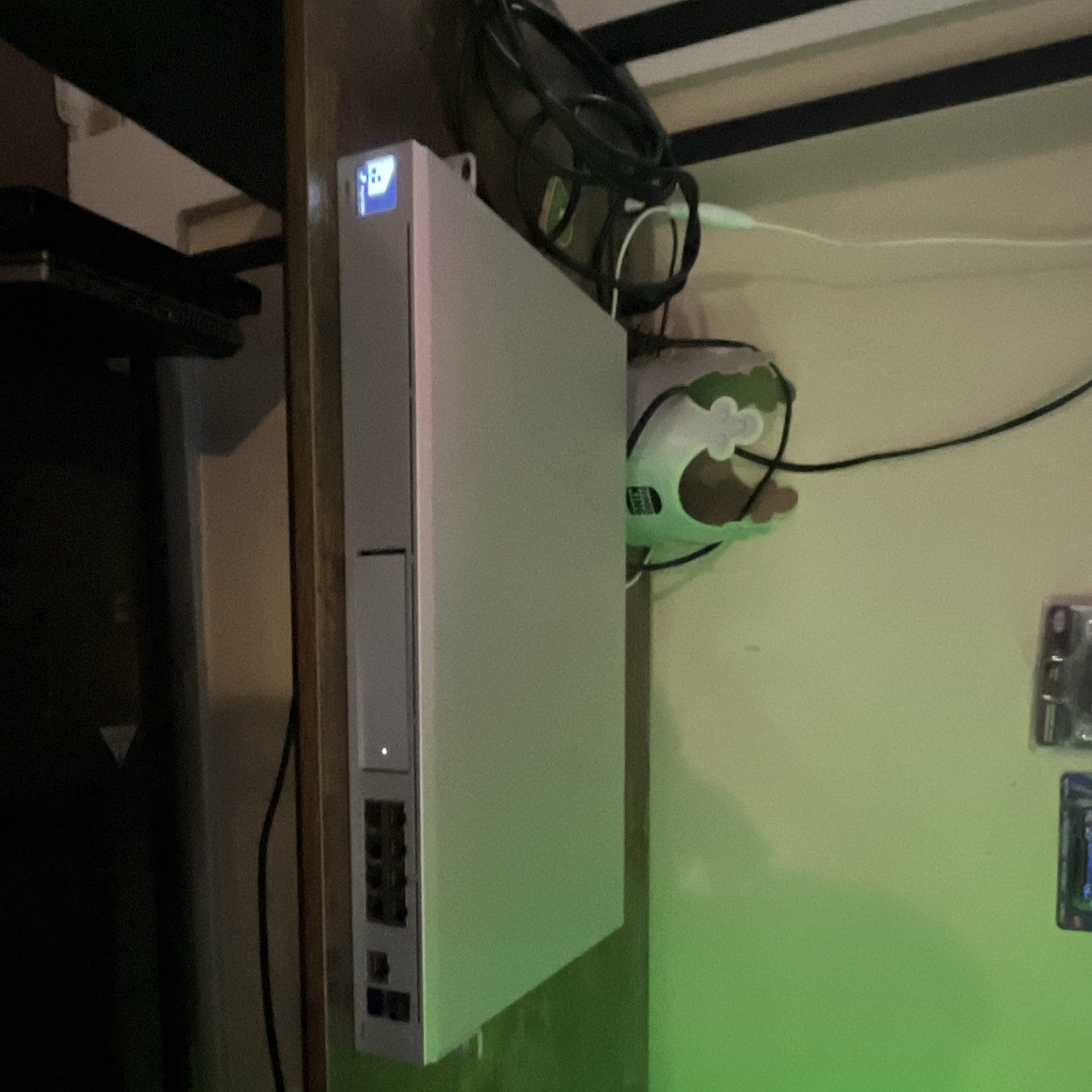 Ubiquiti UniFi Dream Machine Pro