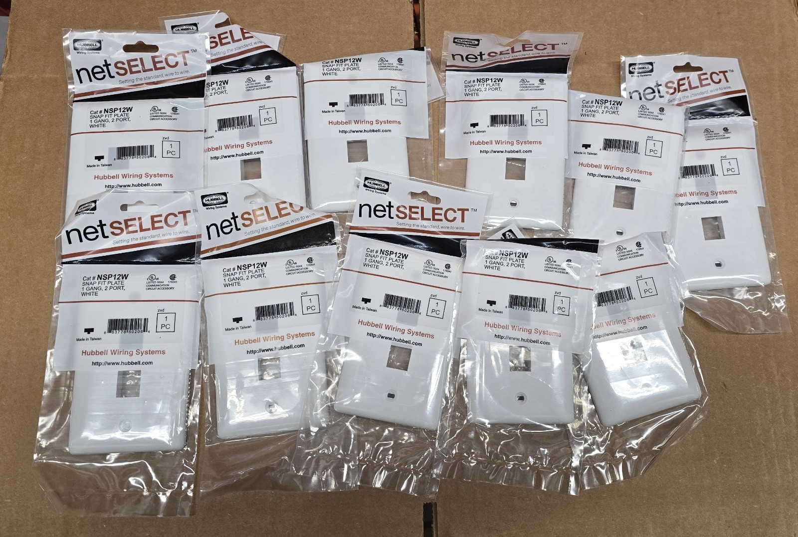 Lot of 11 Hubbell netSELECT NSP12W Snap Fit Faceplate 1-Gang 2-Port White New