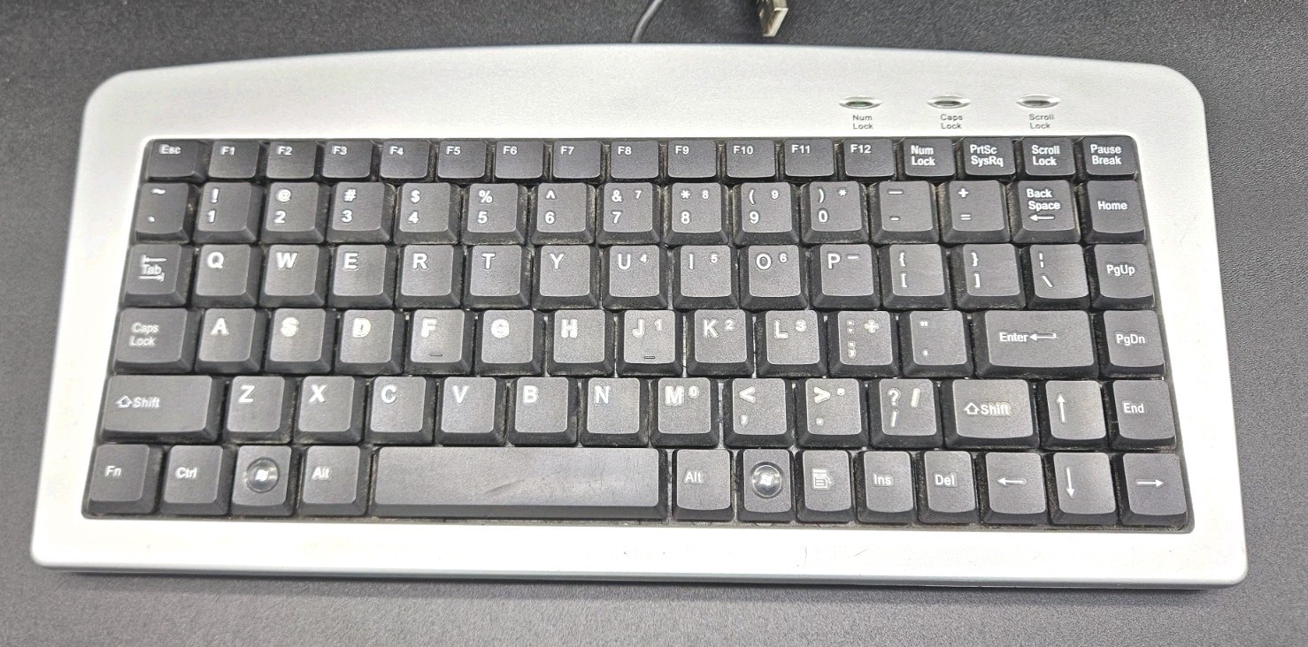 Adesso AKB-901 Mini Wired Keyboard Compact Slim 88-Key USB PC Windows PC Desktop